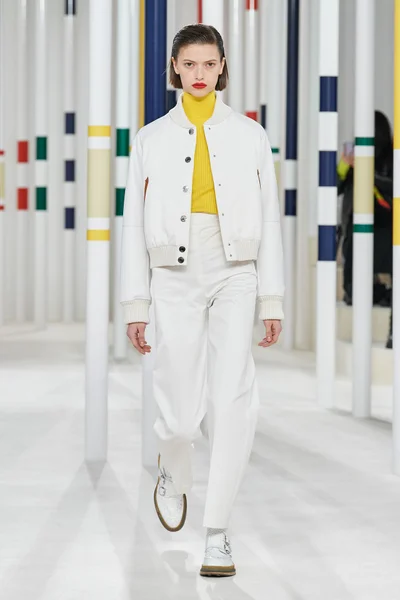 Look 7